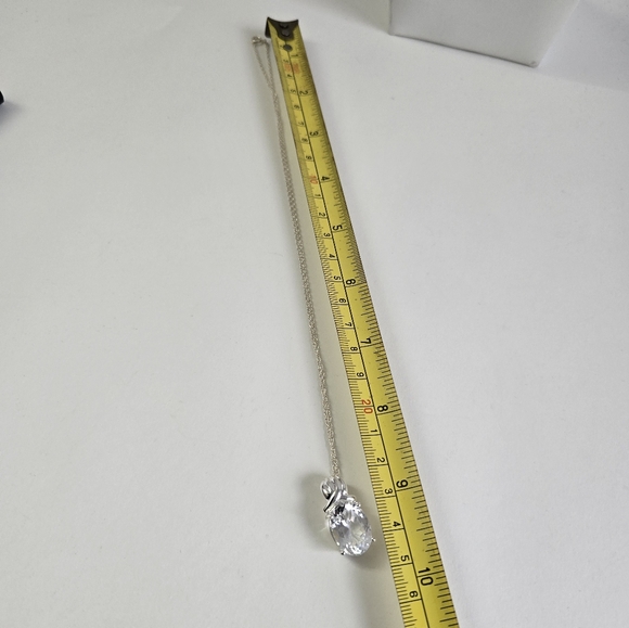 Sterling Silver 925 Elegant Necklace with solitaire pendant - Picture 3 of 4